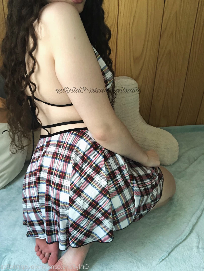 𝓚𝓪𝓽𝓲𝓮 𝓖𝓻𝓮𝔂 [ anxiousprinc3ss ] Onlyfans leaked photo 6436817 on Hotleaks.tv