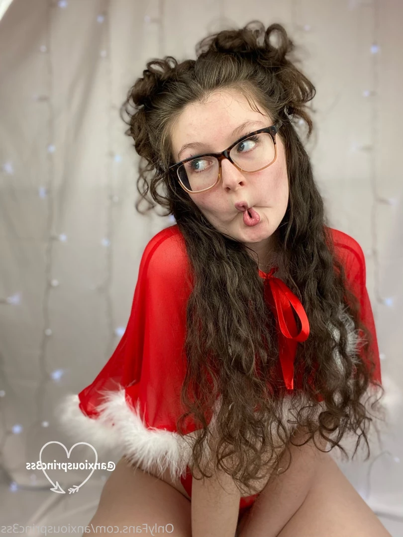 𝓚𝓪𝓽𝓲𝓮 𝓖𝓻𝓮𝔂 [ anxiousprinc3ss ] Onlyfans leaked photo 6438550 on Hotleaks.tv