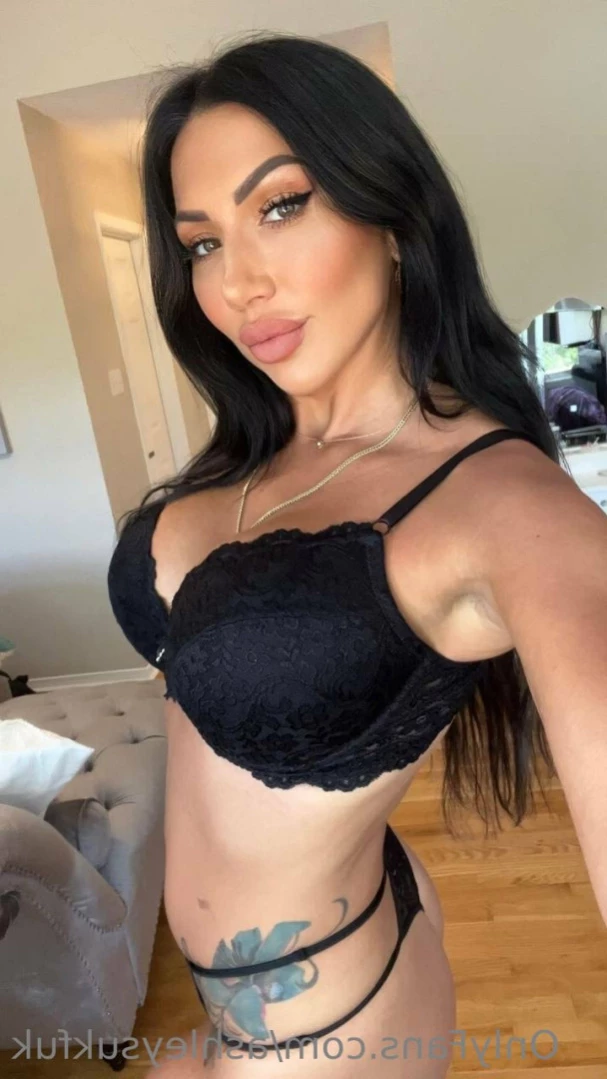ashleysukfuk Onlyfans leaked photo 13201932 on Hotleaks.tv