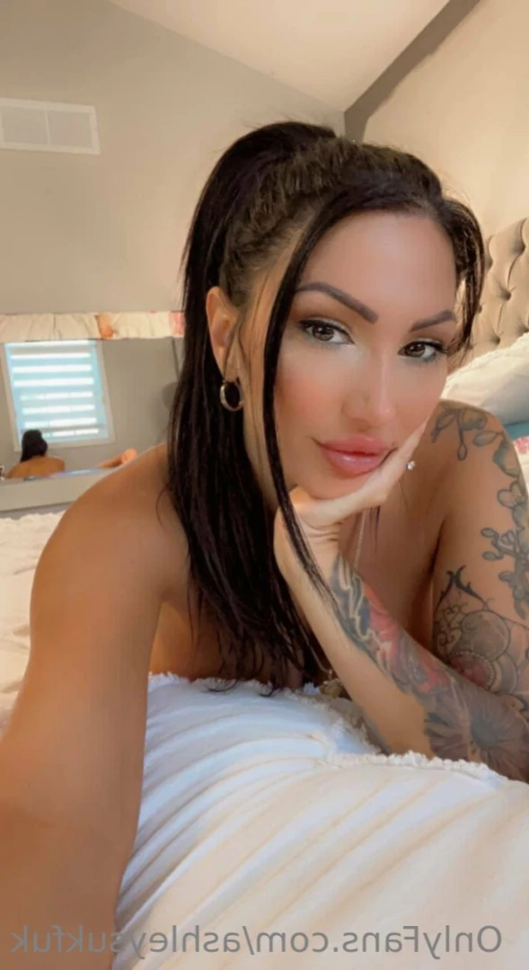ashleysukfuk Onlyfans leaked photo 14141481 on Hotleaks.tv