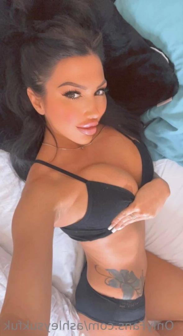 ashleysukfuk Onlyfans leaked photo 14141595 on Hotleaks.tv