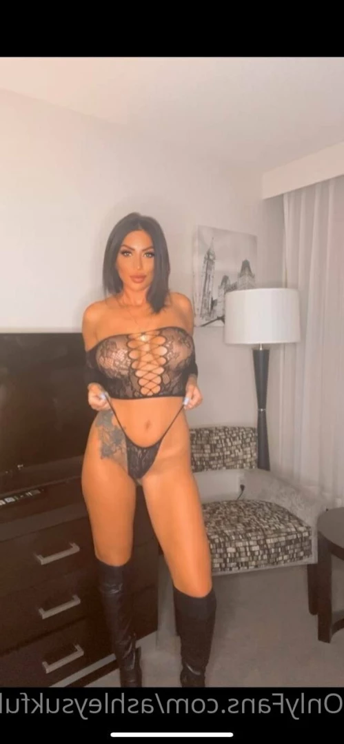 ashleysukfuk Onlyfans leaked photo 14142731 on Hotleaks.tv