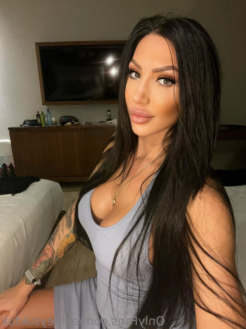 ashleysukfuk Onlyfans leaked photo 14143214 on Hotleaks.tv