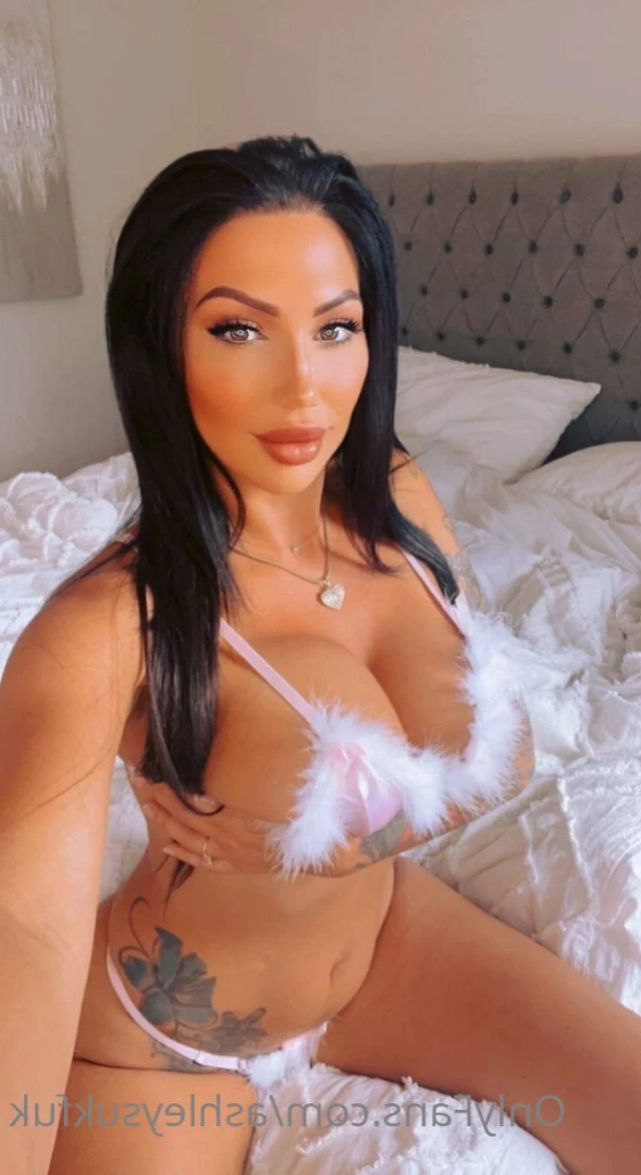 ashleysukfuk Onlyfans leaked photo 14147465 on Hotleaks.tv