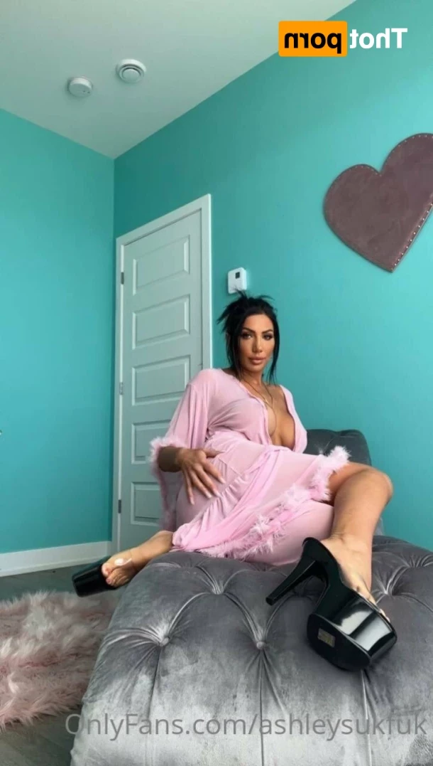 ashleysukfuk Onlyfans leaked photo 14209423 on Hotleaks.tv