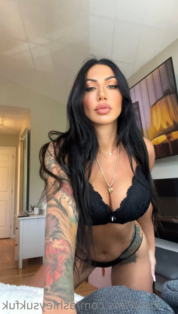 ashleysukfuk Onlyfans leaked photo 14427324 on Hotleaks.tv