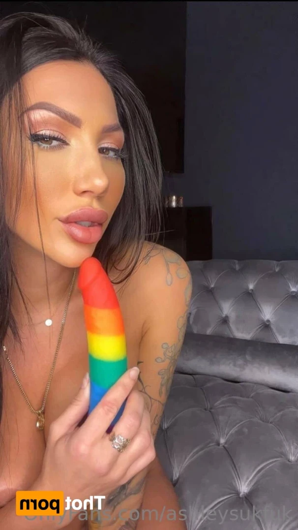 ashleysukfuk Onlyfans leaked photo 14617932 on Hotleaks.tv
