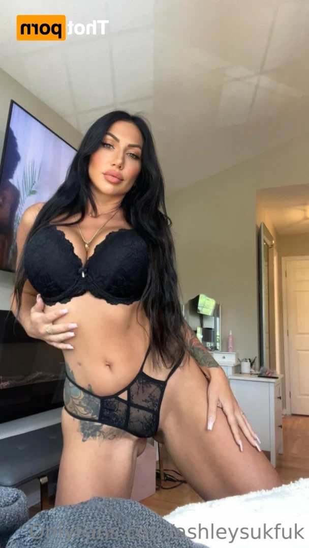 ashleysukfuk Onlyfans leaked photo 14620012 on Hotleaks.tv