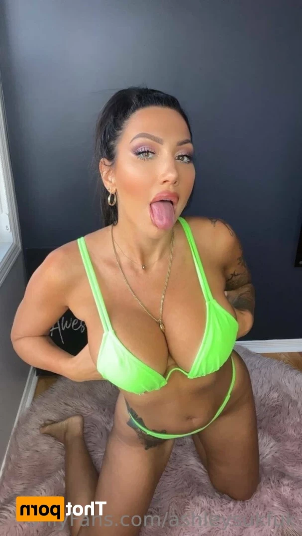 ashleysukfuk Onlyfans leaked photo 14621173 on Hotleaks.tv