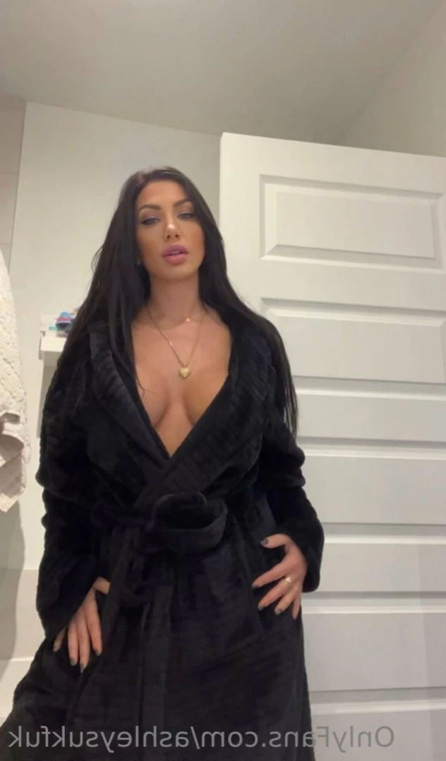 ashleysukfuk Onlyfans leaked photo 14621333 on Hotleaks.tv
