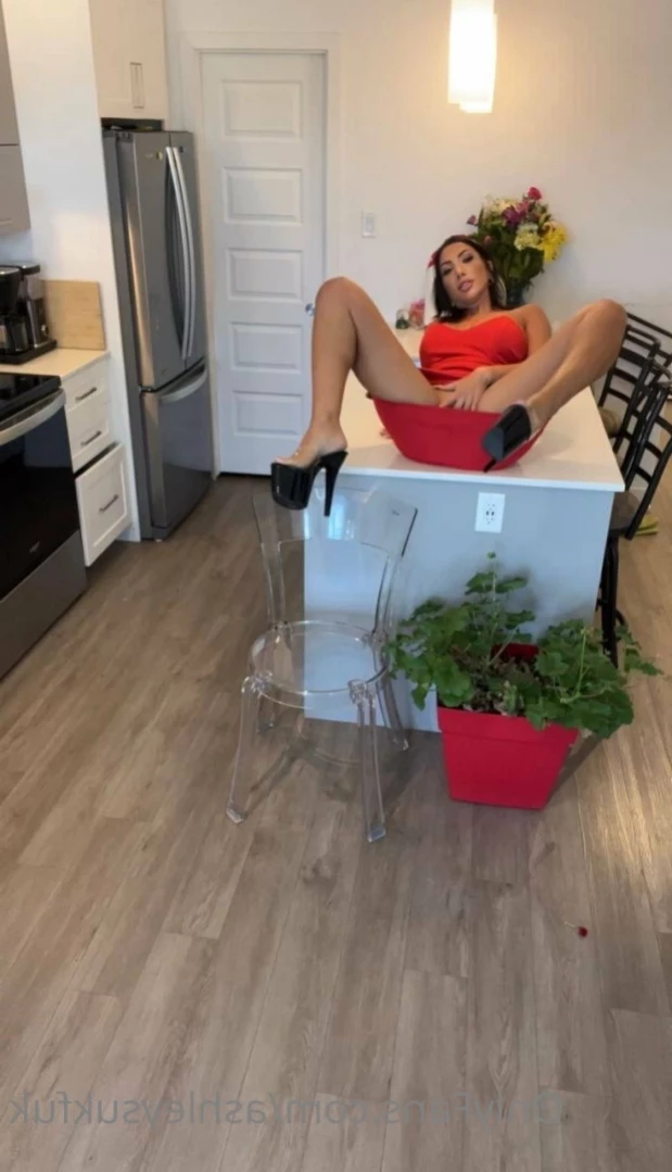 ashleysukfuk Onlyfans leaked photo 14751222 on Hotleaks.tv