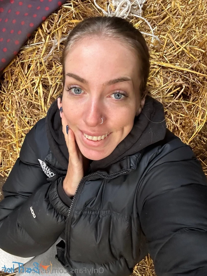 Aspen 🤠 farm girl 🍆 [ aspenlondon ] Onlyfans leaked photo 18639884 on Hotleaks.tv