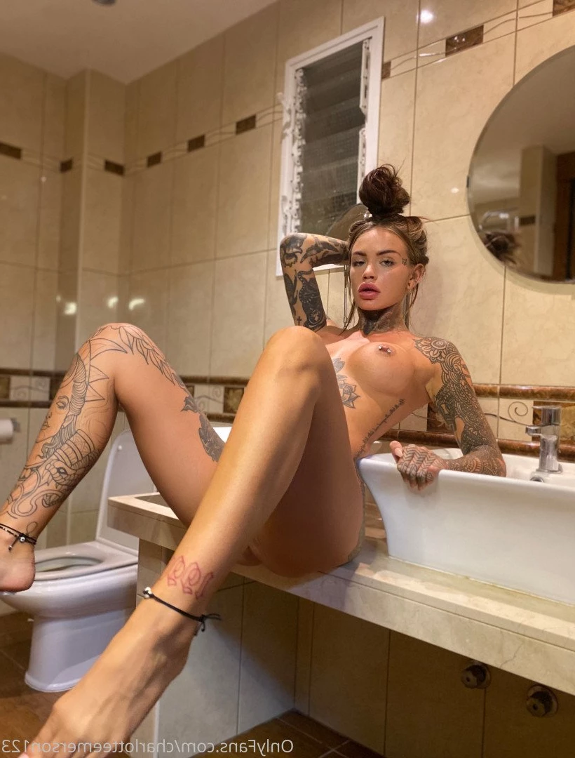 CharlieE💦your nerdy internet GF💕 [ charlotteemerson123 ] Onlyfans leaked photo 233928 on Hotleaks.tv
