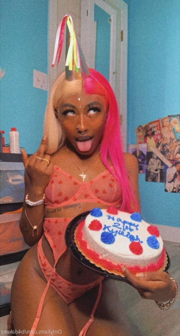 KiddieKat🍒💜 [ b4dakeez ] Onlyfans leaked photo 3425282 on Hotleaks.tv