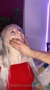 4859977