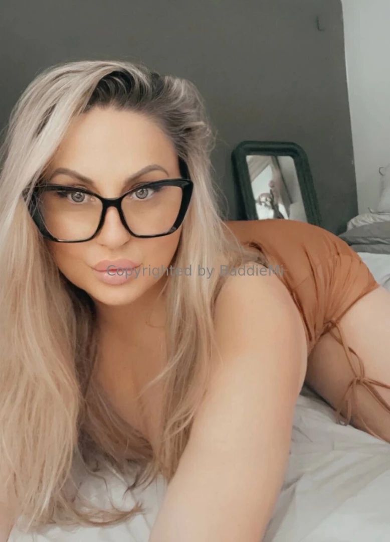 𝗖𝗮𝗹𝗹 𝗢𝗳 𝗕𝗼𝗼𝘁𝘆 🍑 [ baddiemi ] Onlyfans leaked photo 18446416 on Hotleaks.tv