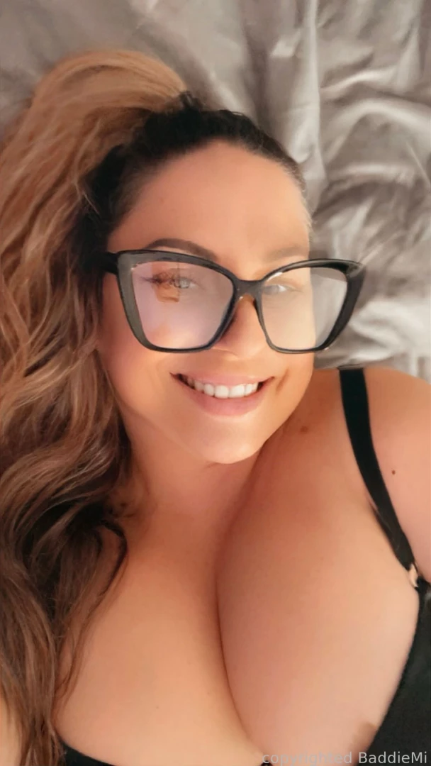 𝗖𝗮𝗹𝗹 𝗢𝗳 𝗕𝗼𝗼𝘁𝘆 🍑 [ baddiemi ] Onlyfans leaked photo 18525391 on Hotleaks.tv