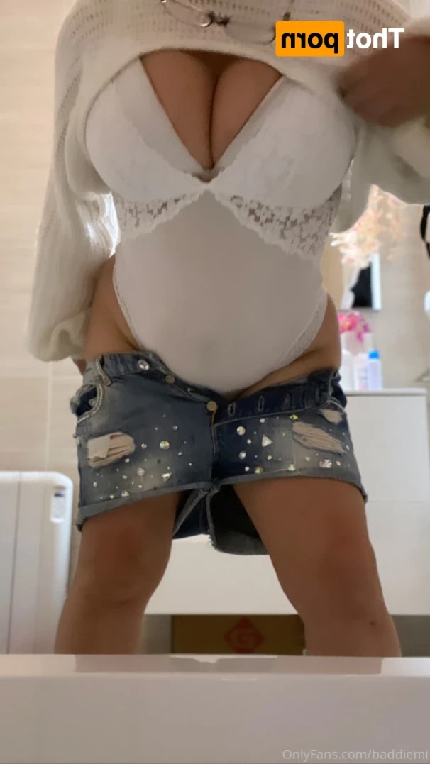 𝗖𝗮𝗹𝗹 𝗢𝗳 𝗕𝗼𝗼𝘁𝘆 🍑 [ baddiemi ] Onlyfans leaked photo 11404583 on Hotleaks.tv
