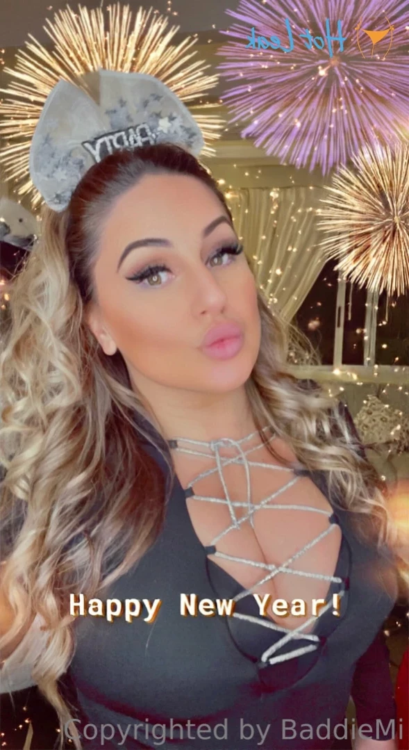 𝗖𝗮𝗹𝗹 𝗢𝗳 𝗕𝗼𝗼𝘁𝘆 🍑 [ baddiemi ] Onlyfans leaked photo 11765289 on Hotleaks.tv