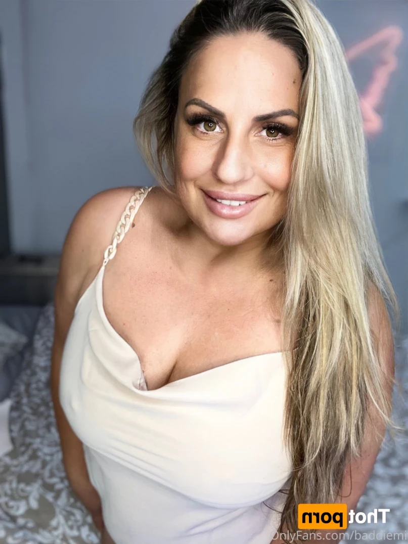 𝗖𝗮𝗹𝗹 𝗢𝗳 𝗕𝗼𝗼𝘁𝘆 🍑 [ baddiemi ] Onlyfans leaked photo 12059493 on Hotleaks.tv