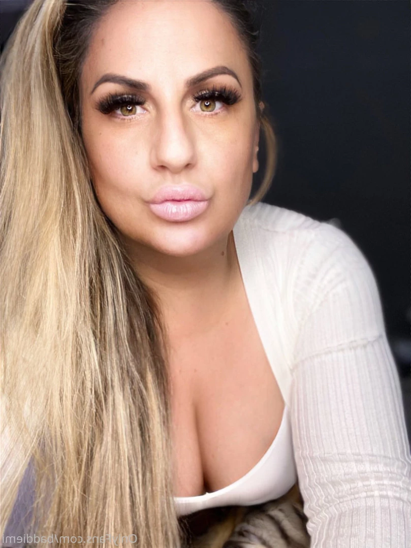 𝗖𝗮𝗹𝗹 𝗢𝗳 𝗕𝗼𝗼𝘁𝘆 🍑 [ baddiemi ] Onlyfans leaked photo 12227229 on Hotleaks.tv