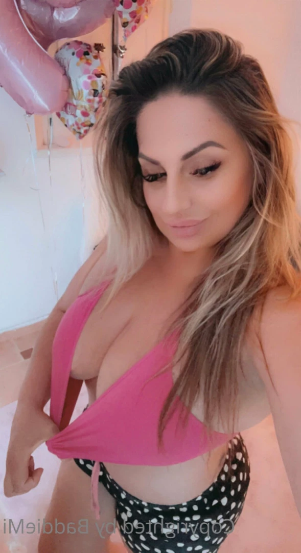 𝗖𝗮𝗹𝗹 𝗢𝗳 𝗕𝗼𝗼𝘁𝘆 🍑 [ baddiemi ] Onlyfans leaked photo 13200627 on Hotleaks.tv