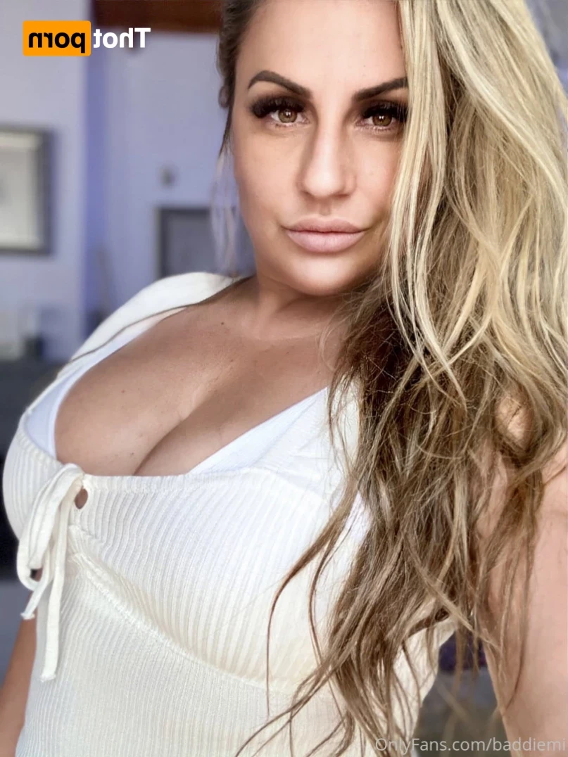 𝗖𝗮𝗹𝗹 𝗢𝗳 𝗕𝗼𝗼𝘁𝘆 🍑 [ baddiemi ] Onlyfans leaked photo 13378197 on Hotleaks.tv
