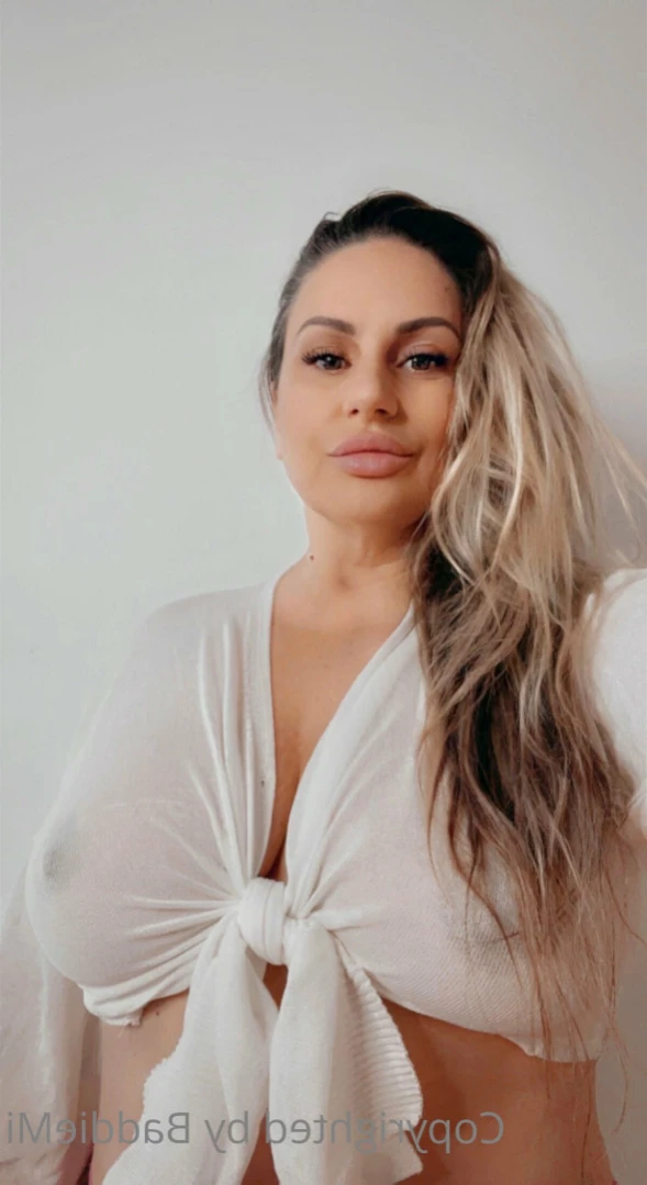 𝗖𝗮𝗹𝗹 𝗢𝗳 𝗕𝗼𝗼𝘁𝘆 🍑 [ baddiemi ] Onlyfans leaked photo 14335726 on Hotleaks.tv