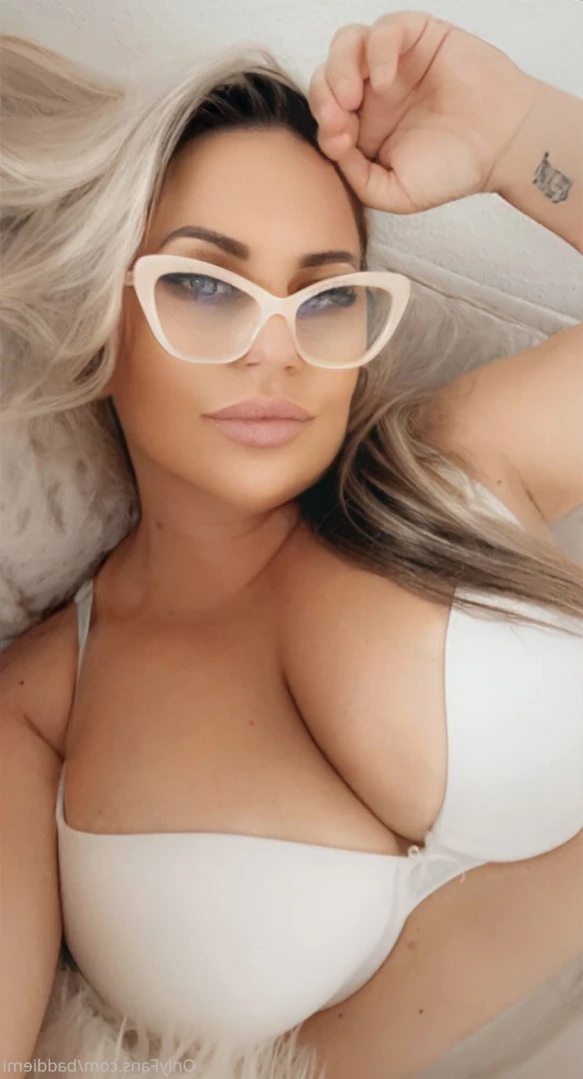 𝗖𝗮𝗹𝗹 𝗢𝗳 𝗕𝗼𝗼𝘁𝘆 🍑 [ baddiemi ] Onlyfans leaked photo 14422484 on Hotleaks.tv