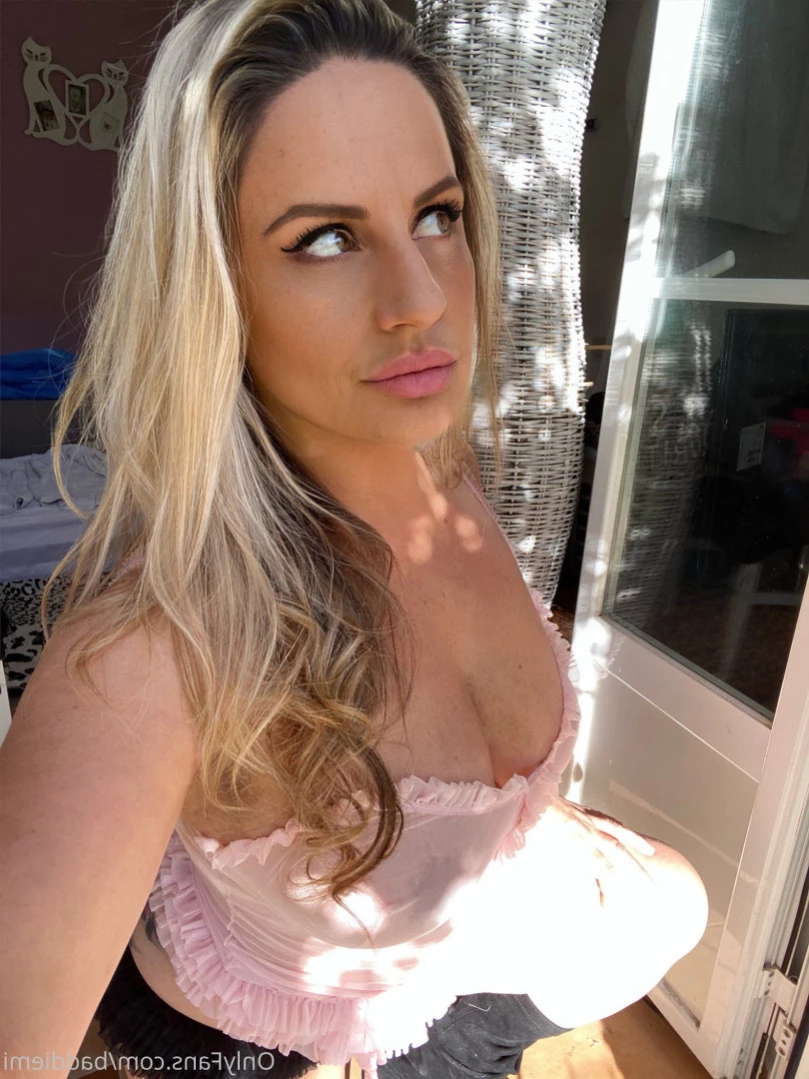 𝗖𝗮𝗹𝗹 𝗢𝗳 𝗕𝗼𝗼𝘁𝘆 🍑 [ baddiemi ] Onlyfans leaked photo 14652616 on Hotleaks.tv