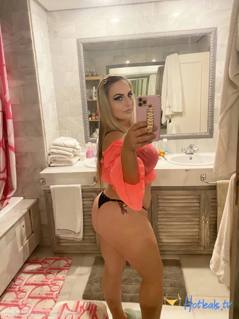 𝗖𝗮𝗹𝗹 𝗢𝗳 𝗕𝗼𝗼𝘁𝘆 🍑 [ baddiemi ] Onlyfans leaked photo 14653036 on Hotleaks.tv