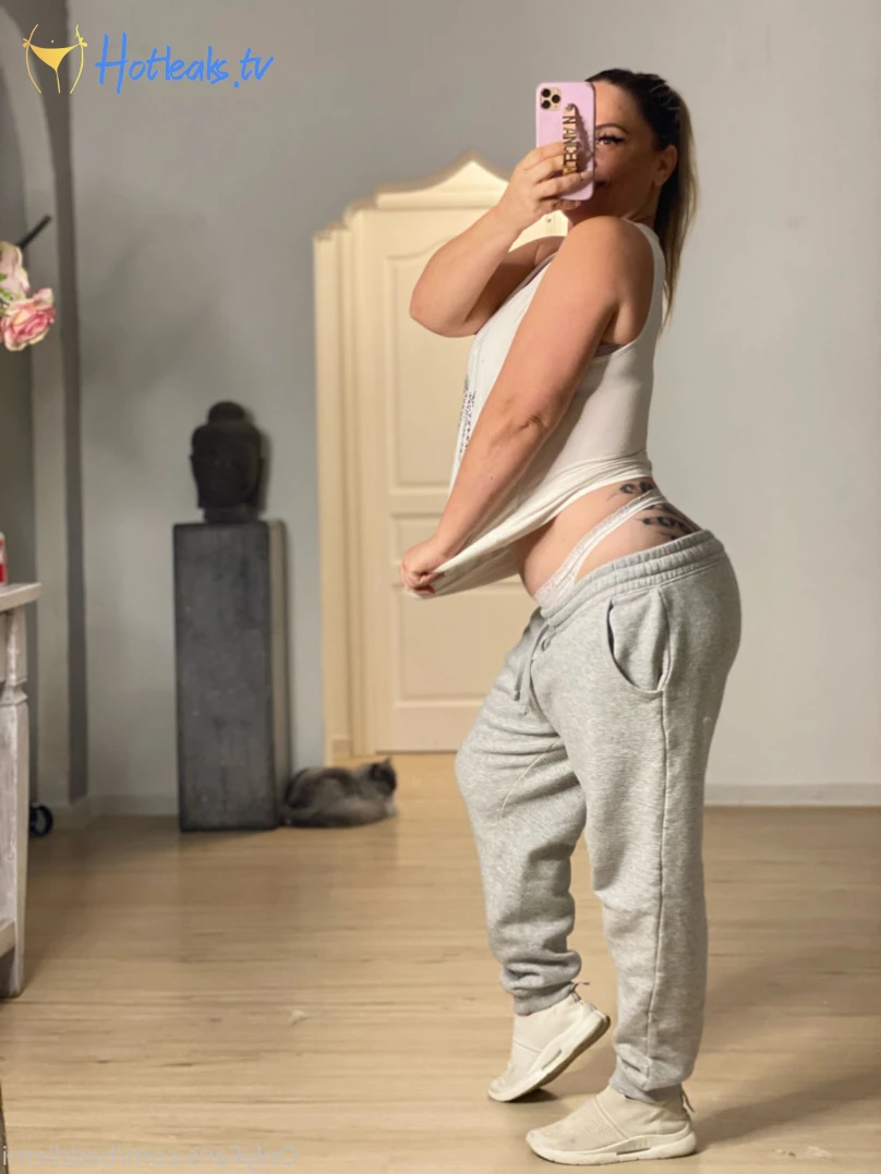 𝗖𝗮𝗹𝗹 𝗢𝗳 𝗕𝗼𝗼𝘁𝘆 🍑 [ baddiemi ] Onlyfans leaked photo 14654253 on Hotleaks.tv