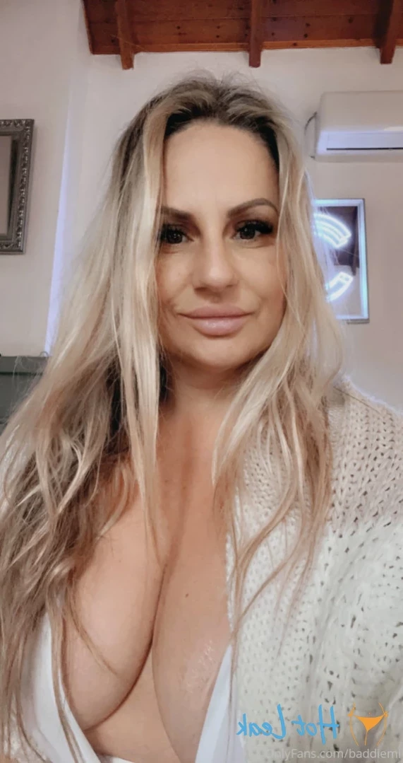 𝗖𝗮𝗹𝗹 𝗢𝗳 𝗕𝗼𝗼𝘁𝘆 🍑 [ baddiemi ] Onlyfans leaked photo 14654433 on Hotleaks.tv