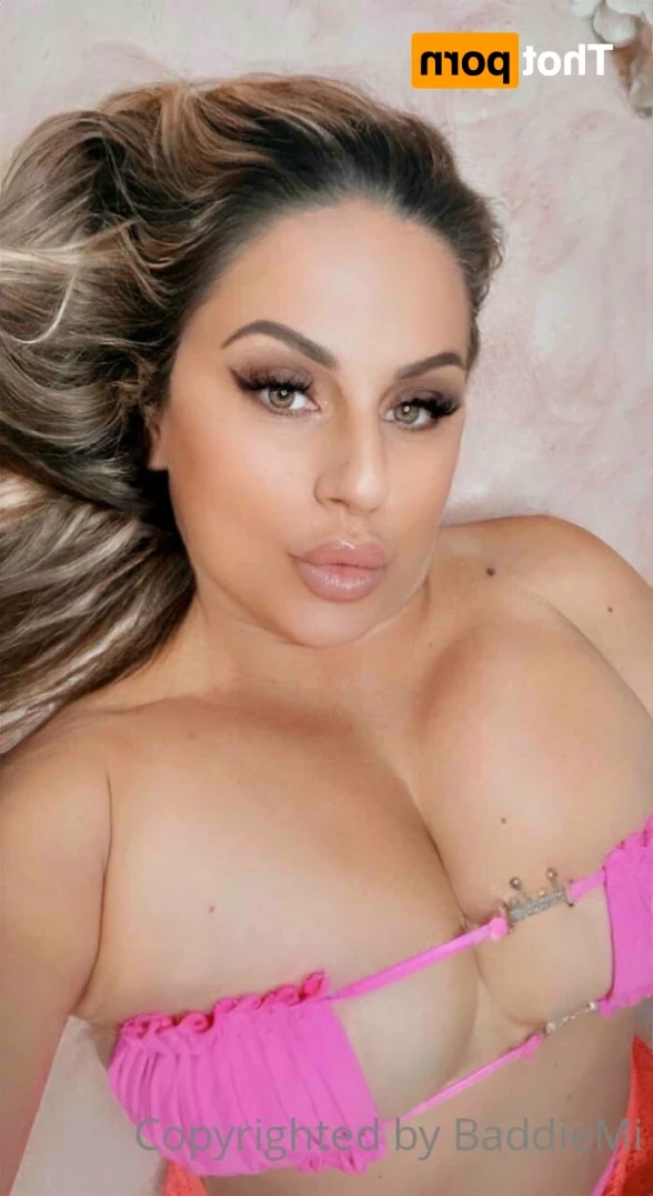 𝗖𝗮𝗹𝗹 𝗢𝗳 𝗕𝗼𝗼𝘁𝘆 🍑 [ baddiemi ] Onlyfans leaked photo 14657389 on Hotleaks.tv