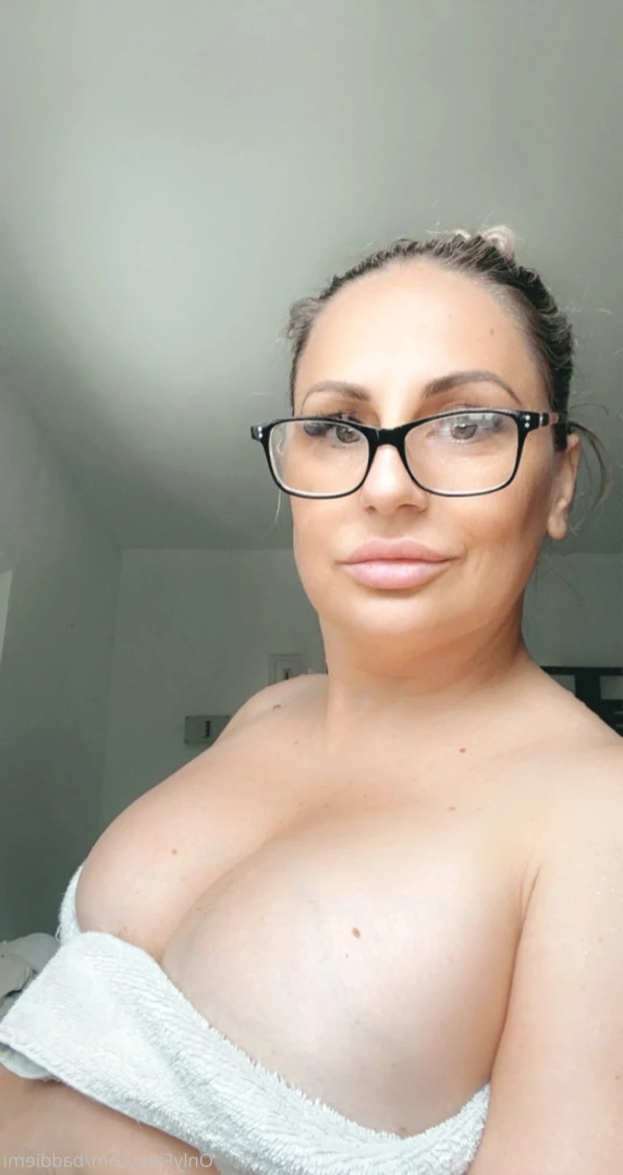 𝗖𝗮𝗹𝗹 𝗢𝗳 𝗕𝗼𝗼𝘁𝘆 🍑 [ baddiemi ] Onlyfans leaked photo 14657778 on Hotleaks.tv
