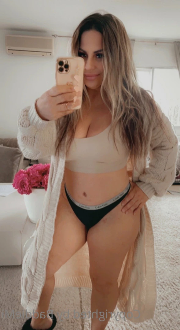 𝗖𝗮𝗹𝗹 𝗢𝗳 𝗕𝗼𝗼𝘁𝘆 🍑 [ baddiemi ] Onlyfans leaked photo 14658458 on Hotleaks.tv