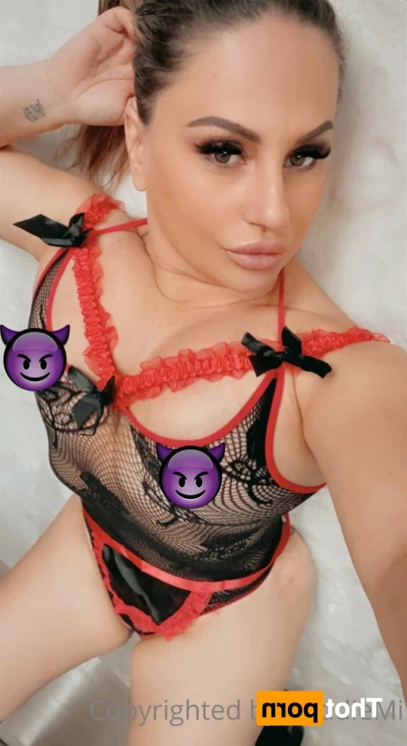 𝗖𝗮𝗹𝗹 𝗢𝗳 𝗕𝗼𝗼𝘁𝘆 🍑 [ baddiemi ] Onlyfans leaked photo 14661834 on Hotleaks.tv