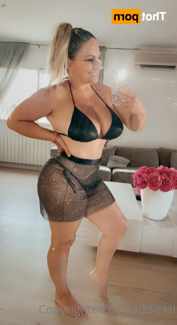 𝗖𝗮𝗹𝗹 𝗢𝗳 𝗕𝗼𝗼𝘁𝘆 🍑 [ baddiemi ] Onlyfans leaked photo 14692239 on Hotleaks.tv