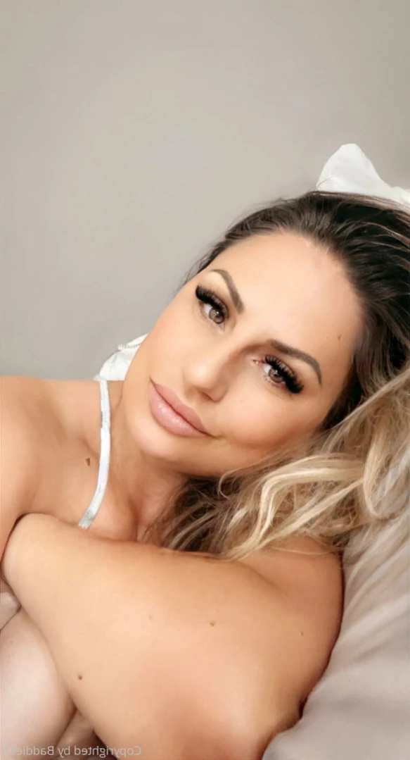 𝗖𝗮𝗹𝗹 𝗢𝗳 𝗕𝗼𝗼𝘁𝘆 🍑 [ baddiemi ] Onlyfans leaked photo 14692318 on Hotleaks.tv