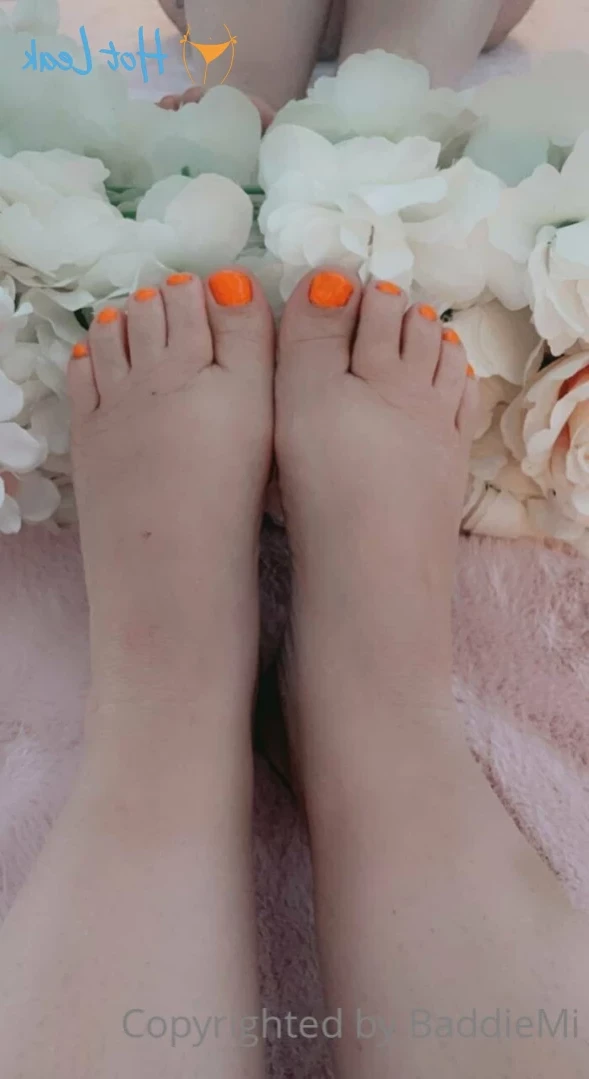 𝗖𝗮𝗹𝗹 𝗢𝗳 𝗕𝗼𝗼𝘁𝘆 🍑 [ baddiemi ] Onlyfans leaked photo 14693082 on Hotleaks.tv