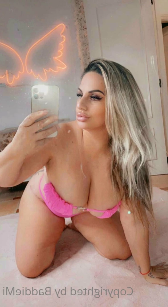 𝗖𝗮𝗹𝗹 𝗢𝗳 𝗕𝗼𝗼𝘁𝘆 🍑 [ baddiemi ] Onlyfans leaked photo 14693858 on Hotleaks.tv