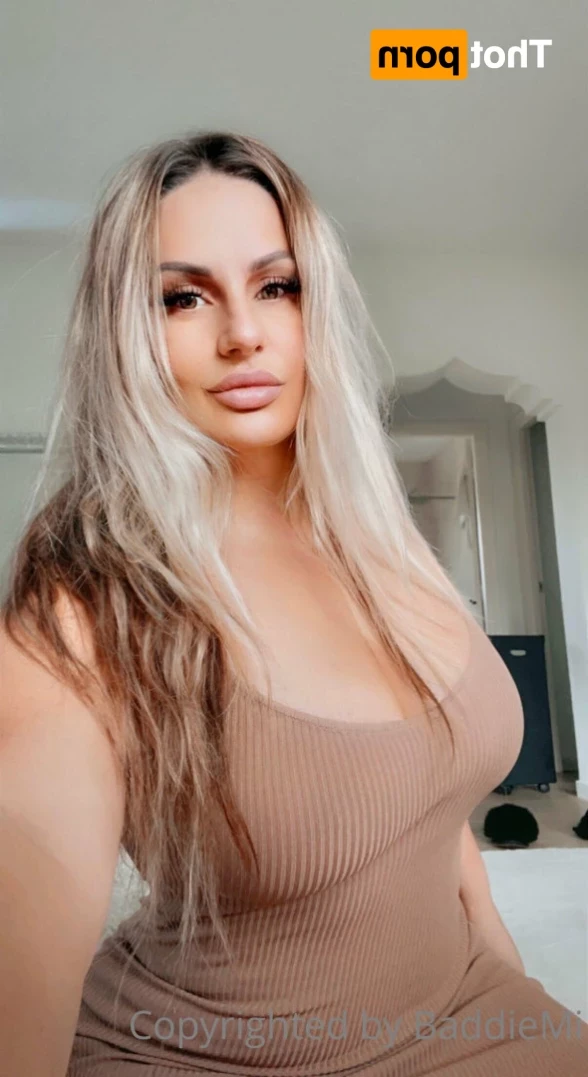𝗖𝗮𝗹𝗹 𝗢𝗳 𝗕𝗼𝗼𝘁𝘆 🍑 [ baddiemi ] Onlyfans leaked photo 14694307 on Hotleaks.tv