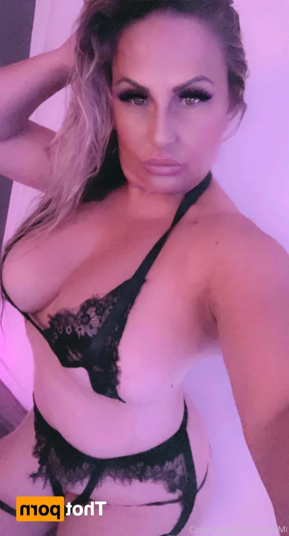 𝗖𝗮𝗹𝗹 𝗢𝗳 𝗕𝗼𝗼𝘁𝘆 🍑 [ baddiemi ] Onlyfans leaked photo 14694919 on Hotleaks.tv