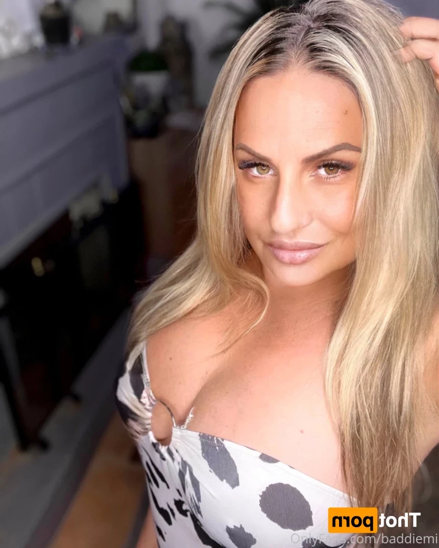 𝗖𝗮𝗹𝗹 𝗢𝗳 𝗕𝗼𝗼𝘁𝘆 🍑 [ baddiemi ] Onlyfans leaked photo 14715458 on Hotleaks.tv