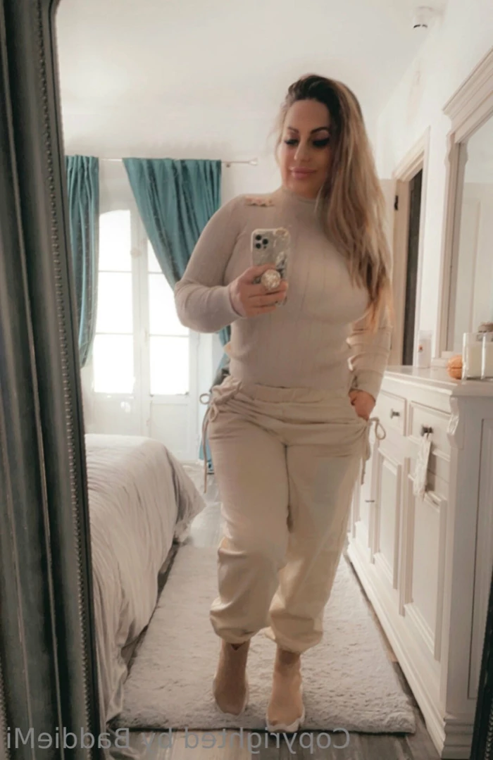 𝗖𝗮𝗹𝗹 𝗢𝗳 𝗕𝗼𝗼𝘁𝘆 🍑 [ baddiemi ] Onlyfans leaked photo 14895167 on Hotleaks.tv