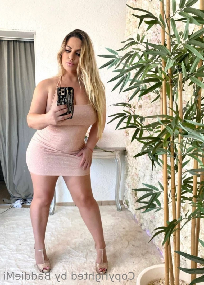 𝗖𝗮𝗹𝗹 𝗢𝗳 𝗕𝗼𝗼𝘁𝘆 🍑 [ baddiemi ] Onlyfans leaked photo 15758273 on Hotleaks.tv