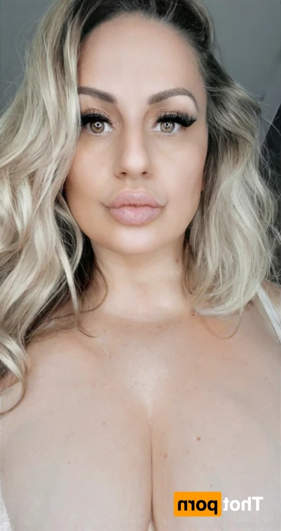 𝗖𝗮𝗹𝗹 𝗢𝗳 𝗕𝗼𝗼𝘁𝘆 🍑 [ baddiemi ] Onlyfans leaked photo 15762888 on Hotleaks.tv
