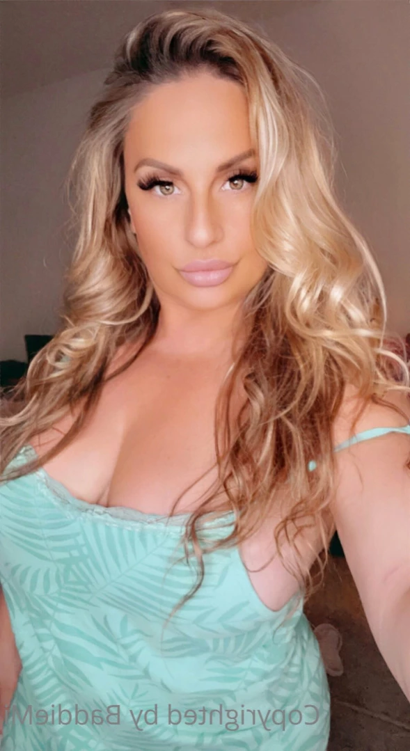 𝗖𝗮𝗹𝗹 𝗢𝗳 𝗕𝗼𝗼𝘁𝘆 🍑 [ baddiemi ] Onlyfans leaked photo 16195227 on Hotleaks.tv
