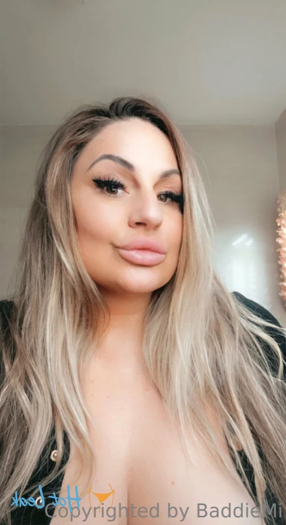 𝗖𝗮𝗹𝗹 𝗢𝗳 𝗕𝗼𝗼𝘁𝘆 🍑 [ baddiemi ] Onlyfans leaked photo 16252516 on Hotleaks.tv