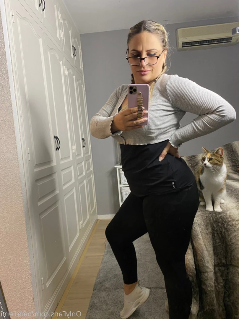 𝗖𝗮𝗹𝗹 𝗢𝗳 𝗕𝗼𝗼𝘁𝘆 🍑 [ baddiemi ] Onlyfans leaked photo 16282313 on Hotleaks.tv